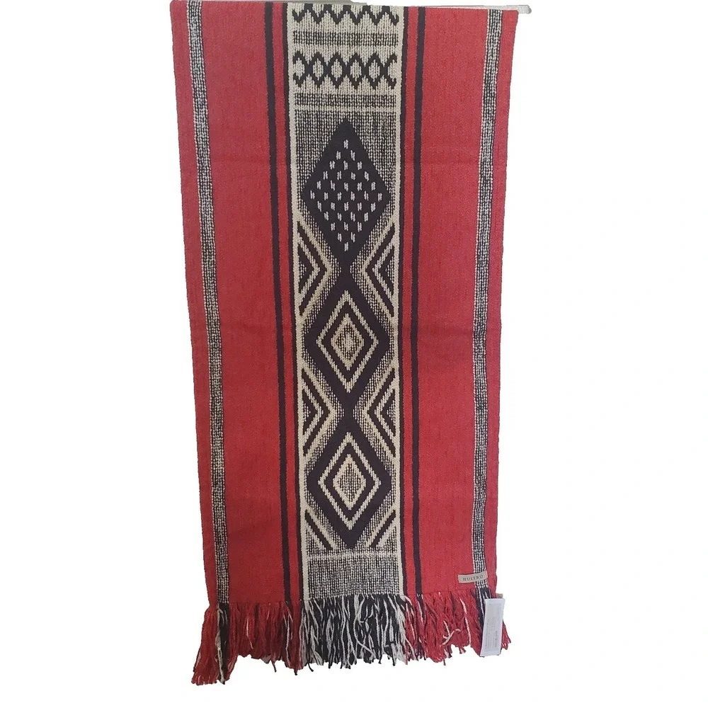 Huitru Camino Gaucha Rojo Table Runner Red Geometric Fringed Argentina 63x14